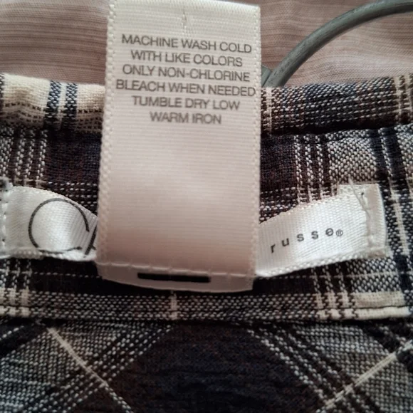 Charlotte Russe Plaid, Buttoned Top, ¾ Sleeve - Picture 10 of 10